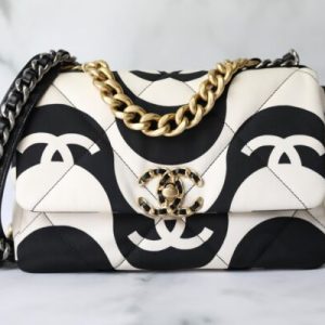 CHANEL 19 FLAP BAG BLACK & WHITE REPLICA