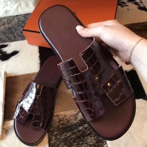 Hermes Izmir Sandals In Bordeaux Shiny Niloticus Crocodile Replica