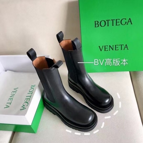 Bottega Veneta BV Lug Chelsea Boots In Black Calfskin Replica