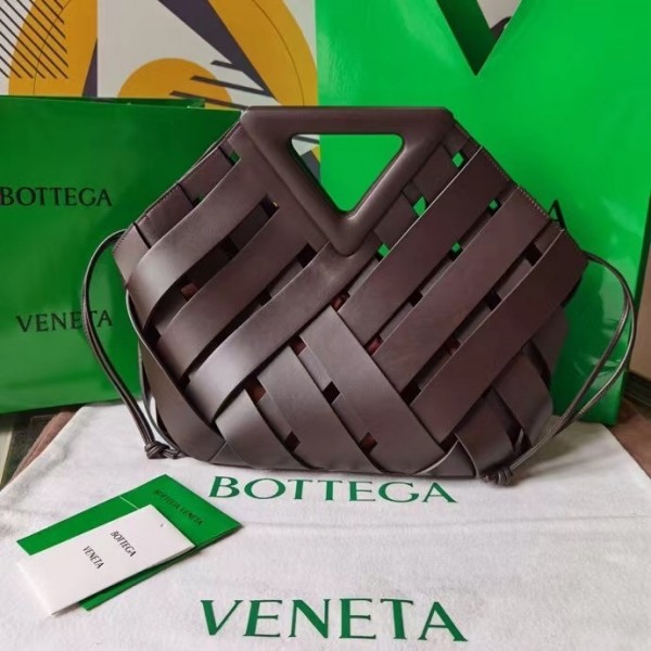 Bottega Veneta Medium Point Bag In Fondant Intrecciato Leather Replica