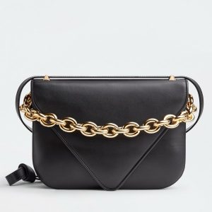 Bottega Veneta Mount Medium Envelope Bag In Black Calfskin Replica