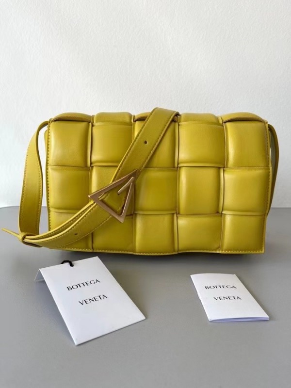 Bottega Veneta Padded Cassette Bag In Yellow Lambskin Replica