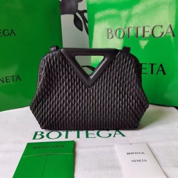 Bottega Veneta Small Point Bag In Black Quilted Leather Replica