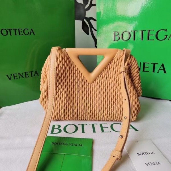 Bottega Veneta Small Point Bag In Peachy Quilted Leather Replica