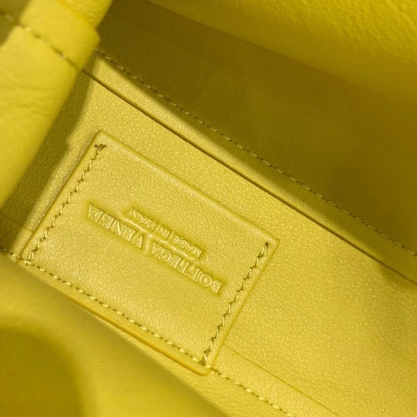 Bottega Veneta Small Point Top Handle Bag In Yellow Leather Replica