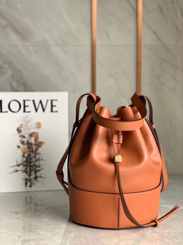Loewe Medium Balloon Bucket Bag In Camel Calfskin Replica