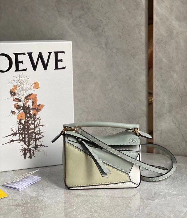 Loewe Puzzle Mini Bag In Grey/Cream/White Calfskin Replica