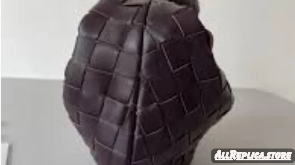 Bottega Veneta Jodie Bag In Potion Intrecciato Lambskin